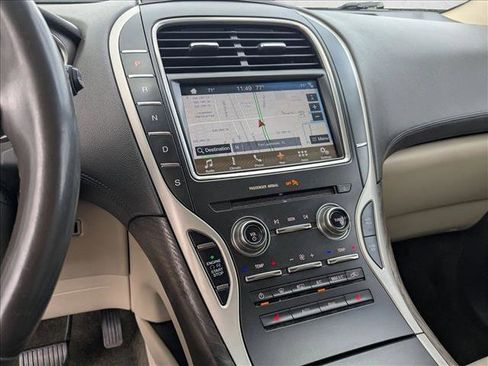 Used 2018 Lincoln MKX Select w/ Select Plus Package image 15