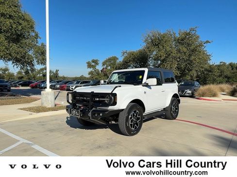 Used 2022 Ford Bronco Outer Banks image 1