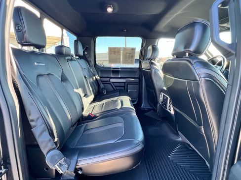 Used 2019 Ford F150 Platinum image 19