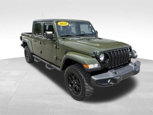 Used 2023 Jeep Gladiator Sport AWD/4WD image 8
