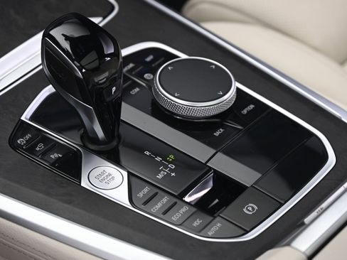 Used 2022 BMW X5 xDrive40i w/ Luxury Seating Package image 34