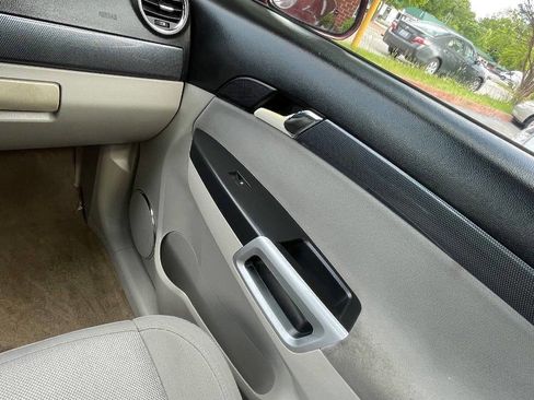 Used 2009 Saturn Vue XE image 23