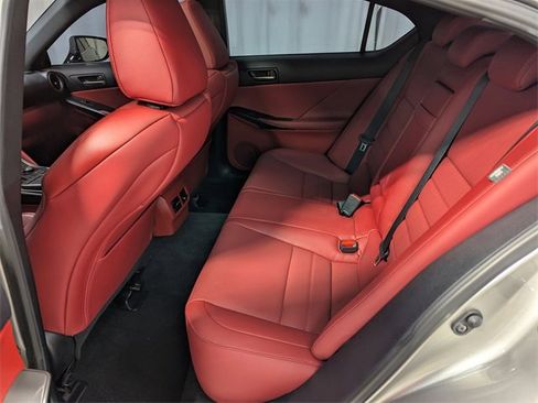 Used 2021 Lexus IS 350 F Sport image 9