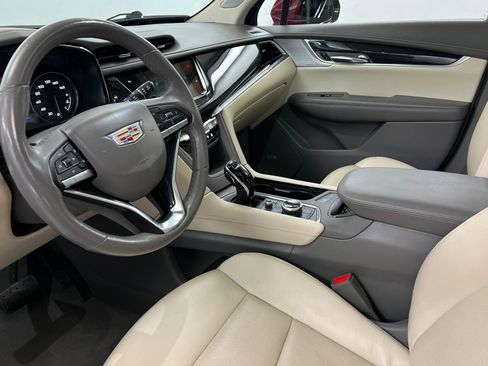 Used 2022 Cadillac XT6 Premium Luxury w/ Technology Package image 15