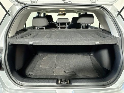 Used 2023 Hyundai Venue SEL FWD image 28