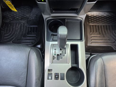 Used 2010 Toyota 4Runner SR5 RWD image 35