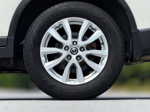 Used 2019 Nissan Rogue SV AWD/4WD image 20