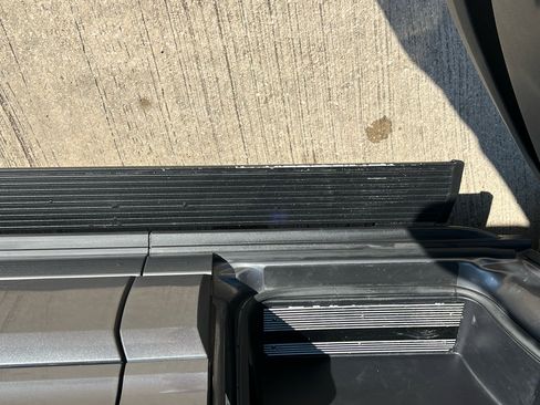 Used 2022 Ford Transit 250 Medium Roof AWD image 6