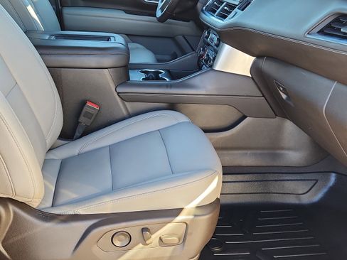 Used 2021 Chevrolet Tahoe Z71 image 14