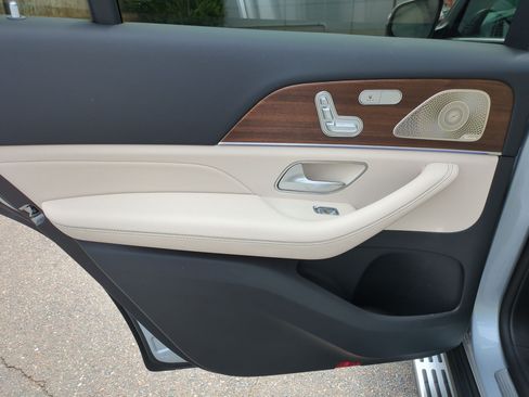 Certified 2026 Mercedes-Benz GLS 450 4MATIC image 30