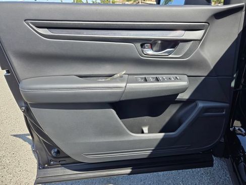 Used 2023 Honda CR-V EX image 19