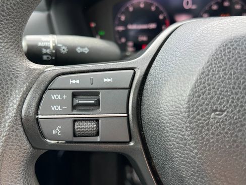 Used 2023 Honda Accord EX image 27