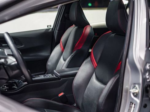 Used 2024 Toyota Prius Prime Premium image 17