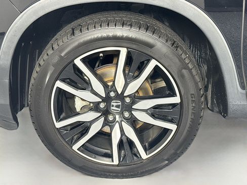 Certified 2020 Honda Pilot Touring image 34