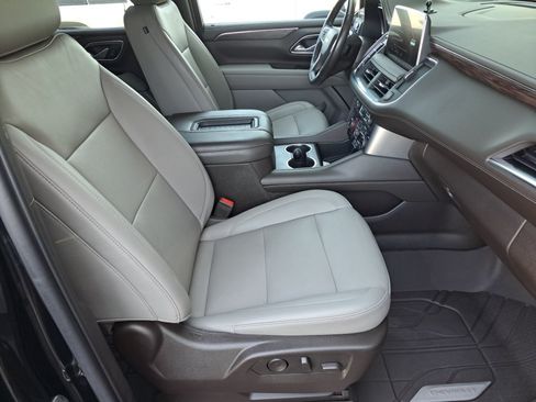 Used 2022 Chevrolet Tahoe LT w/ Luxury Package AWD/4WD image 15