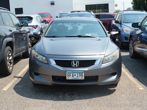 Used 2010 Honda Accord EX-L image 2