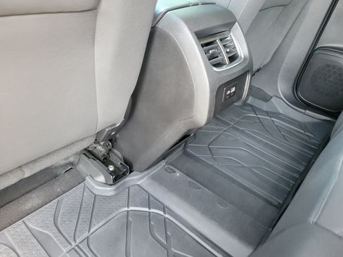 Certified 2021 Chevrolet Blazer LT AWD/4WD image 31