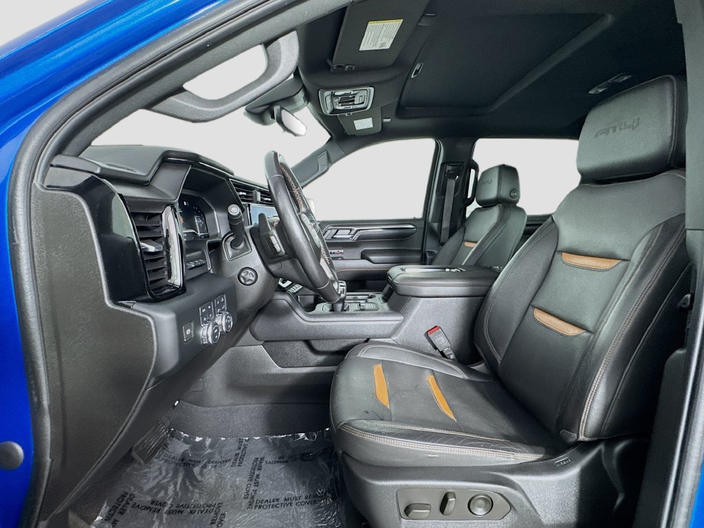 Used 2022 GMC Sierra 1500 AT4 w/ Technology Package AWD/4WD image 11