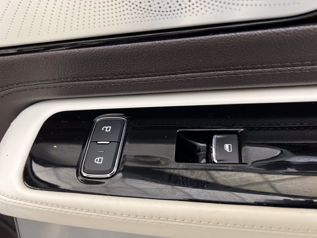 Used 2020 Lincoln Aviator Black Label w/ Dynamic Handling Package AWD/4WD image 37