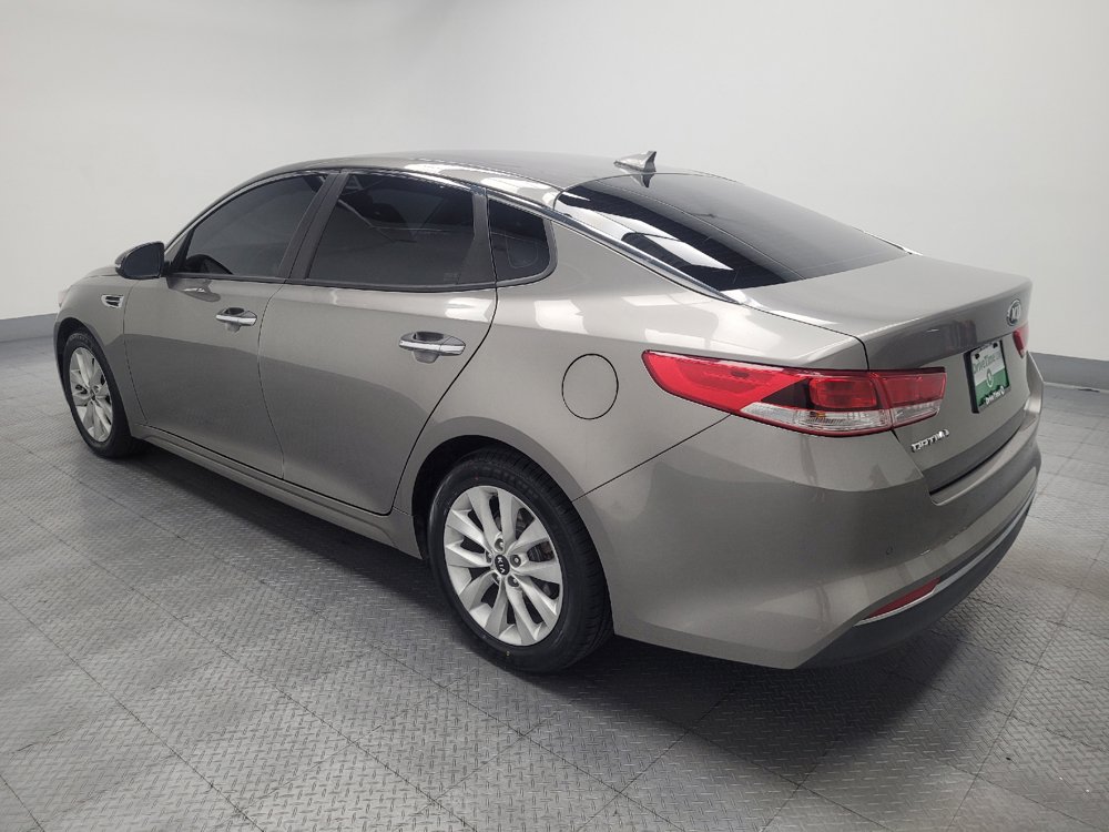 Used 2018 Kia Optima LX w/ Convenience Package FWD image 3