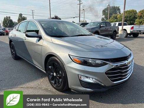 Used 2024 Chevrolet Malibu LT FWD image 3