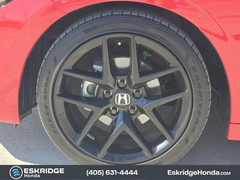 Used 2023 Honda Civic Sport image 13
