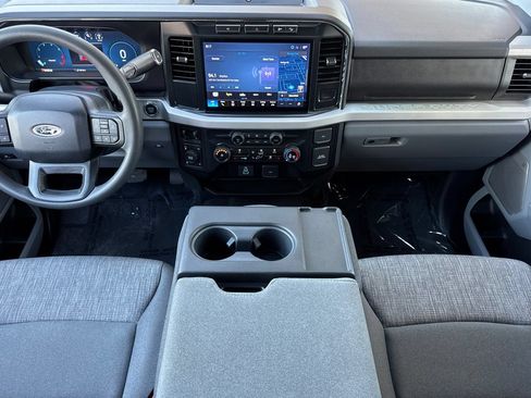 Used 2024 Ford F250 XLT w/ XLT Premium Package AWD/4WD image 14
