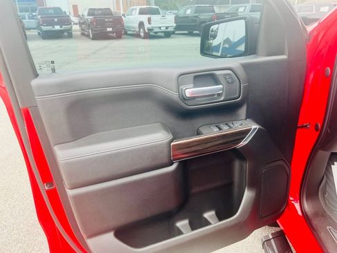 Used 2021 Chevrolet Silverado 1500 RST image 15