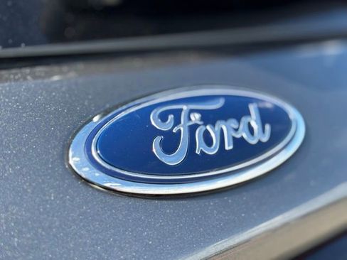 Certified 2025 Ford Explorer Active image 18