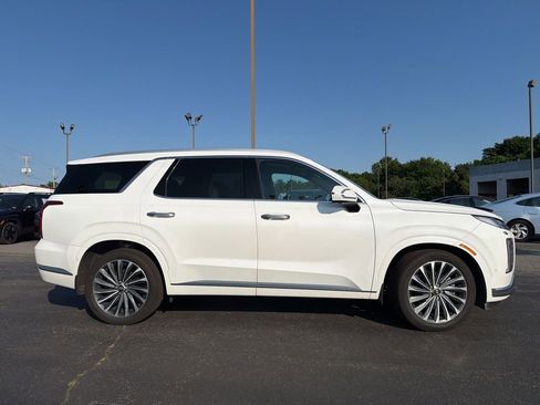 Used 2023 Hyundai Palisade Calligraphy AWD/4WD image 3
