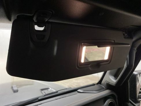 Used 2022 Jeep Wrangler Unlimited Sahara AWD/4WD image 61