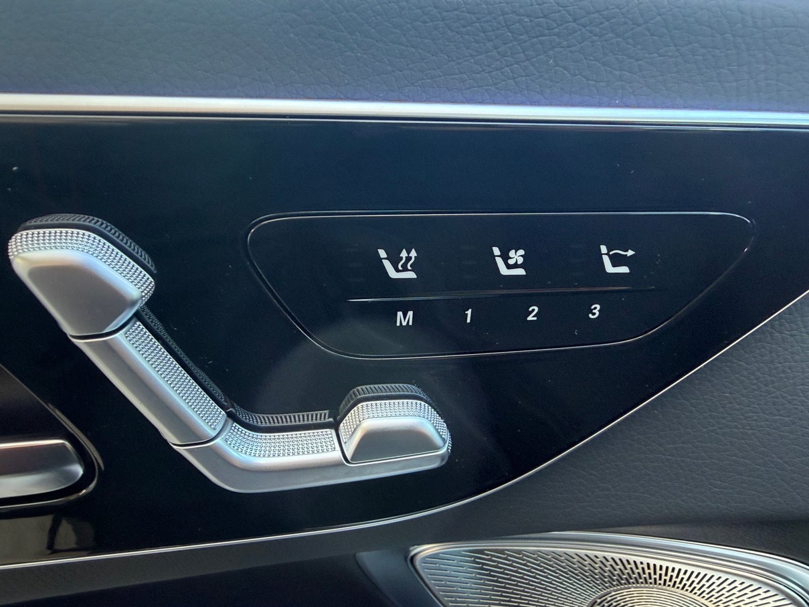 New 2026 Mercedes-Benz CLE 450 4MATIC Cabriolet image 23