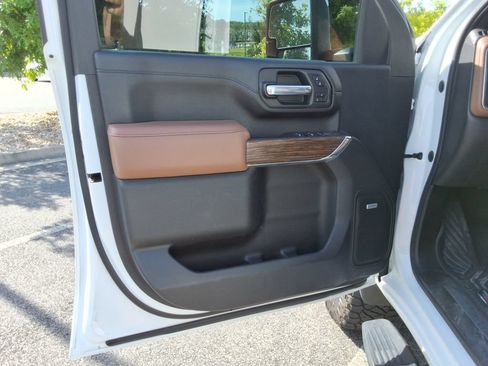 Certified 2021 Chevrolet Silverado 3500 High Country w/ Z71 Off-Road Package AWD/4WD image 23