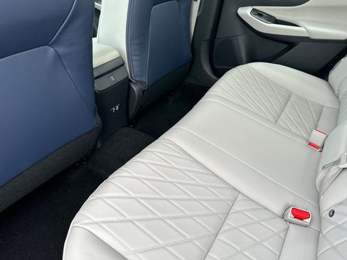 New 2026 Nissan Sentra SL FWD image 9