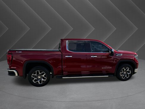 Used 2023 GMC Sierra 1500 SLT w/ SLT Premium Package AWD/4WD image 5