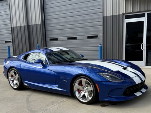 Used 2013 SRT Viper GTS w/ GTS Laguna Interior Pkg image 7