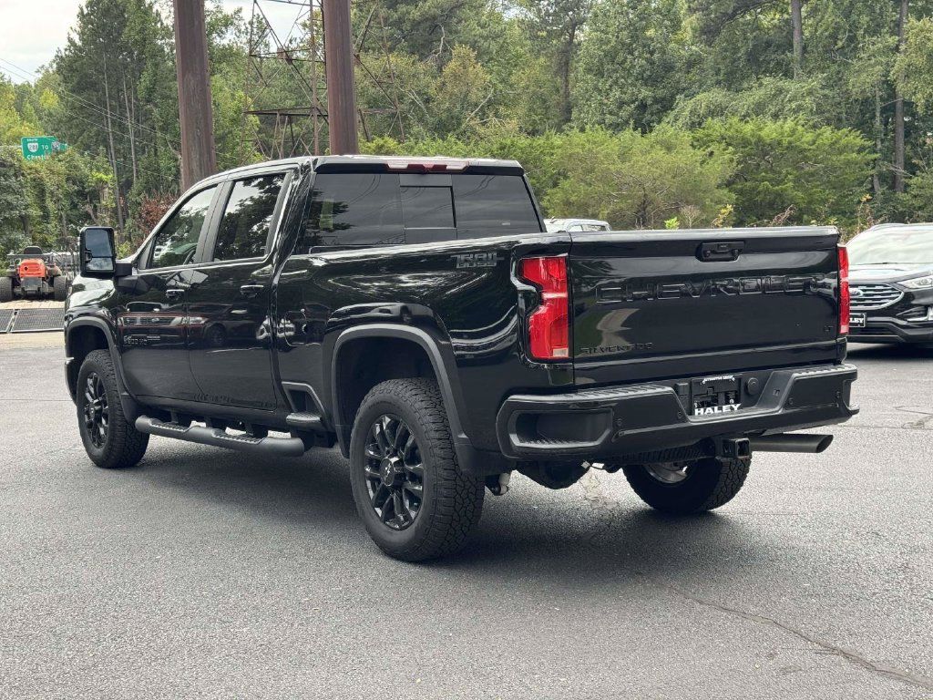Used 2025 Chevrolet Silverado 2500 LT w/ Trail Boss Package AWD/4WD image 24