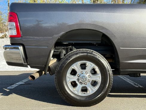 Used 2019 RAM 2500 Big Horn image 9