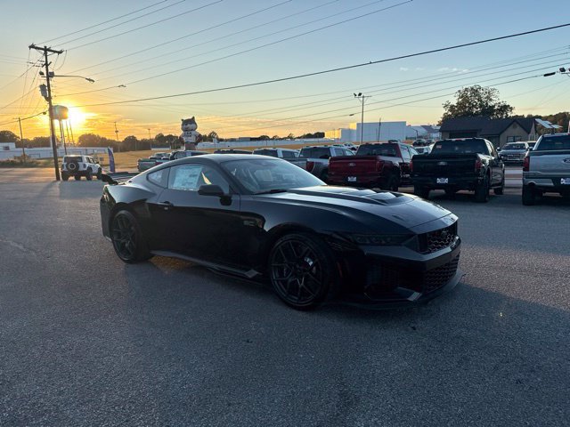 New 2026 Ford Mustang Dark Horse SC w/ Carbon Fiber Exterior Package RWD image 10
