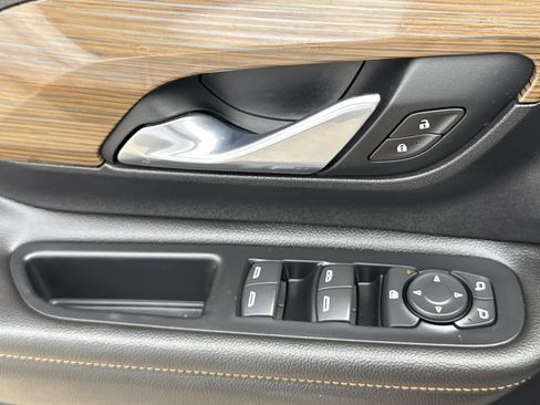 Used 2021 GMC Terrain SLE w/ Driver Convenience Package image 26