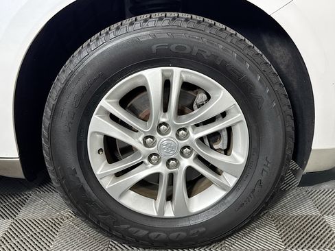 Used 2019 Buick Enclave Essence AWD/4WD image 30