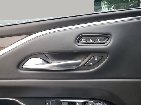 Certified 2022 Cadillac Escalade ESV Sport Platinum w/ LPO, ONYX Package image 28