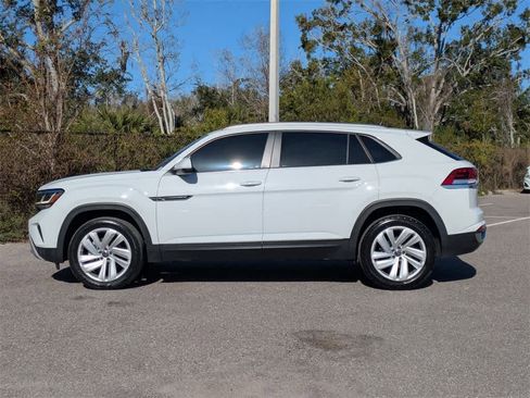 Used 2023 Volkswagen Atlas Cross Sport SE image 2