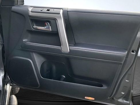 Used 2020 Toyota 4Runner SR5 image 29