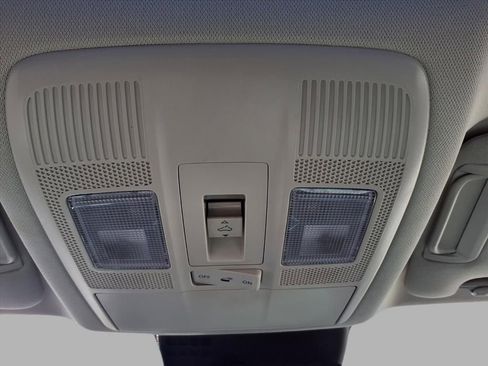 Used 2025 MAZDA CX-5 AWD 2.5 S w/ Preferred Package image 17