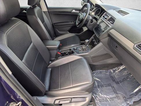 Used 2021 Volkswagen Tiguan SE w/ Panoramic Sunroof Package AWD/4WD image 20