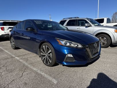 Used 2020 Nissan Altima 2.5 SR w/ Premium Package