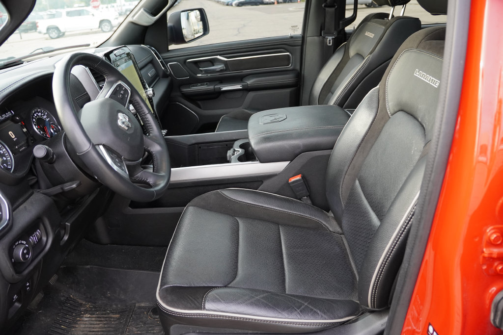 Used 2024 RAM 1500 Laramie AWD/4WD image 6