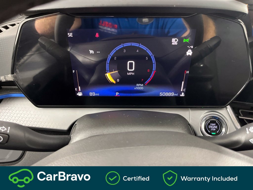 Certified 2025 Chevrolet Trax LT w/ Driver Confidence Package FWD image 24