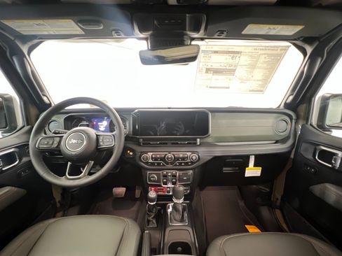 New 2025 Jeep Gladiator Mojave AWD/4WD image 9